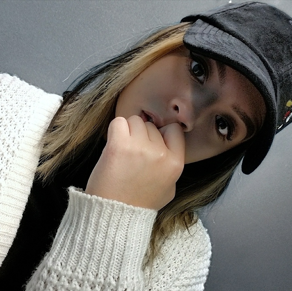 Meet your Posher, Moon